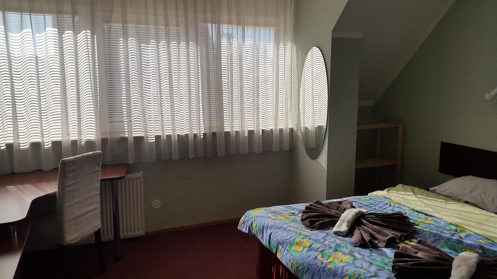 Terve Hostel Pärnu Exteriör bild