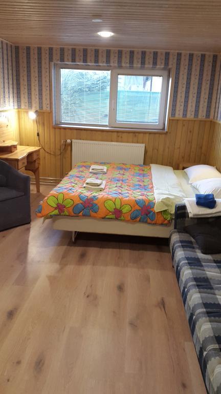 Terve Hostel Pärnu Exteriör bild