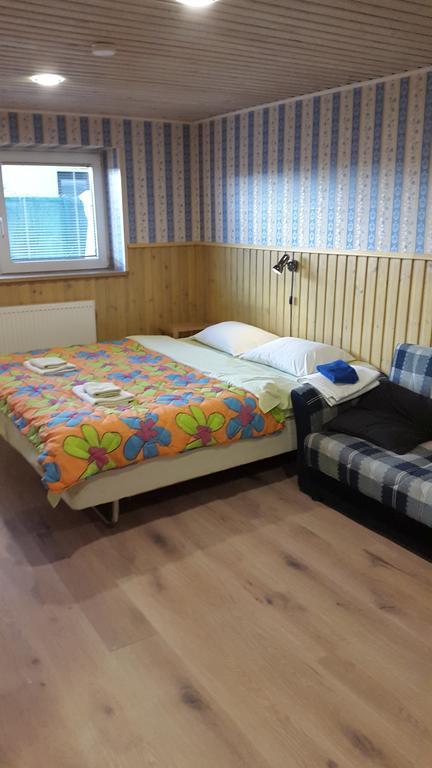 Terve Hostel Pärnu Exteriör bild